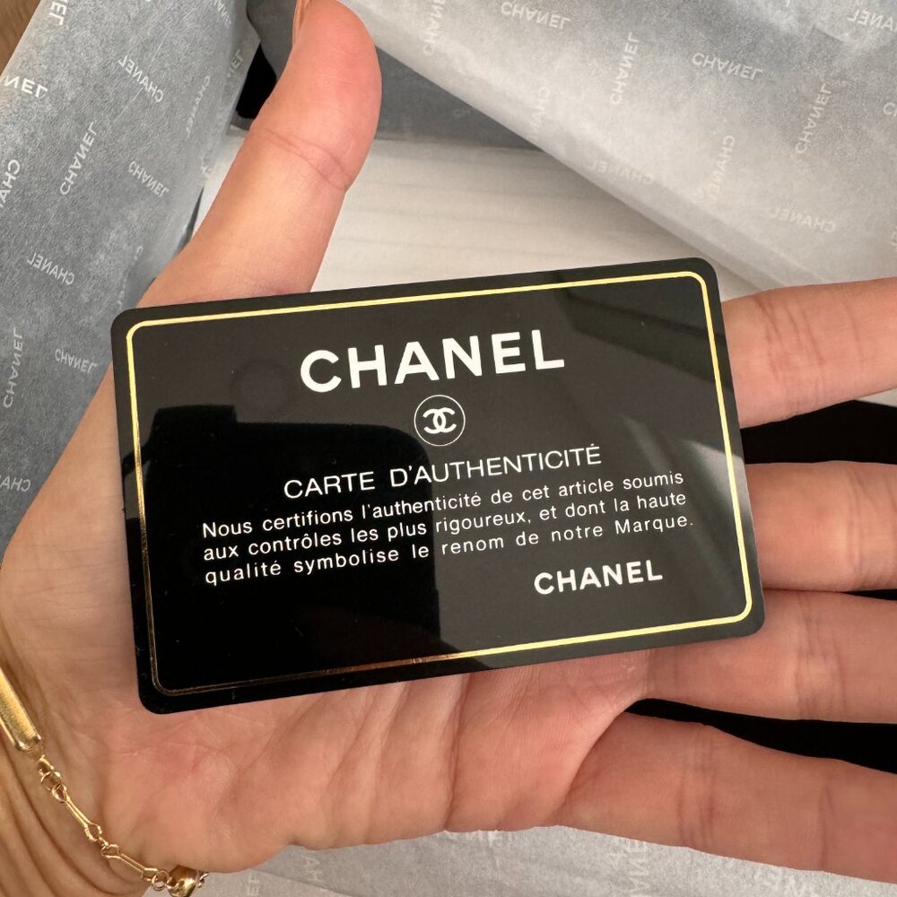 100% authentic CHANEL Trendy Small Chevron in Black Lambskin GHW - Picture 2 of 16